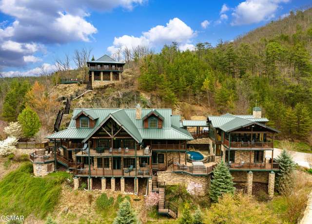 Property at 3152 Smokies Edge Rd, Sevierville, TN 37862, 3 beds, 7 baths