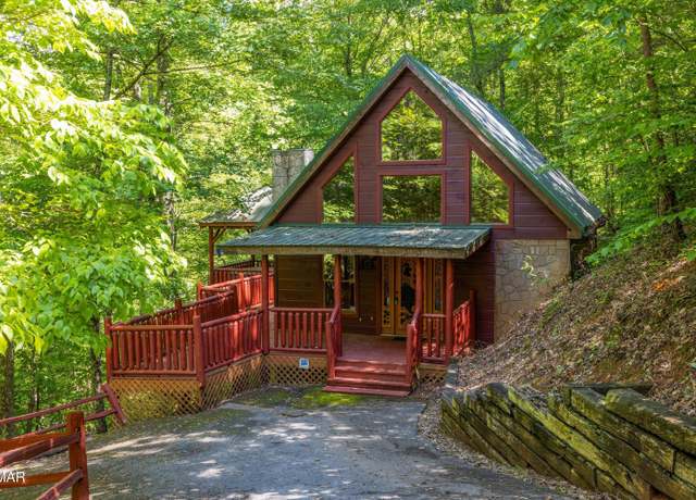 Property at 1744 Azalea Cir, Sevierville, TN 37876, 2 beds, 2 baths