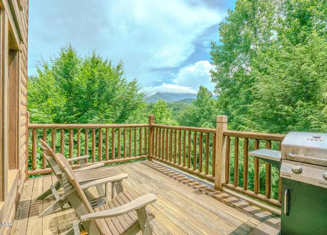 Property at 410 Maples Rd, Gatlinburg, TN 37738, 2 beds, 2 baths