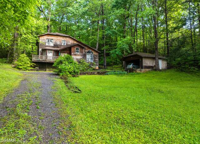 Property at 4001 Wears Cove Road Rd, Sevierville, TN 37862, 3 beds, 2.5 baths
