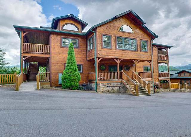Property at 702 Park Vista Way, Gatlinburg, TN 37738, 9 beds, 8 baths