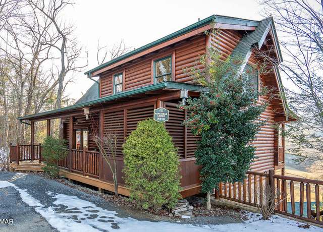 Property at 2310 Hollow Branch Way Way, Pigeon Forge, TN 37862, 5 beds, 3 baths