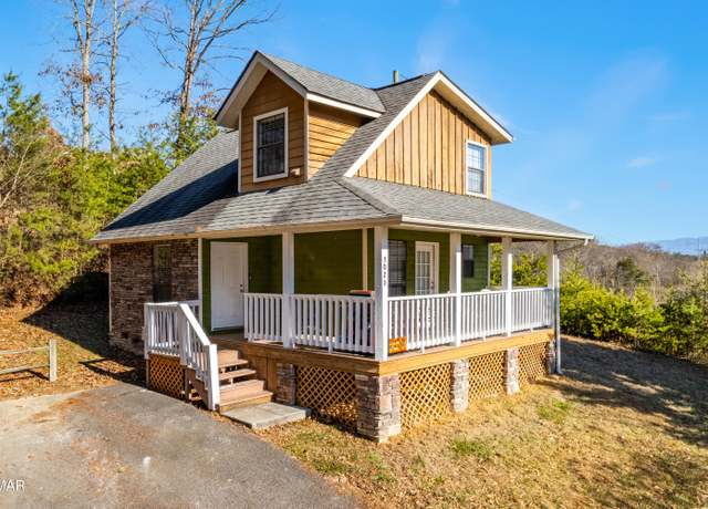 Property at 3022 Veterans Blvd Blvd, Pigeon Forge, TN 37863, 2 beds, 2 baths