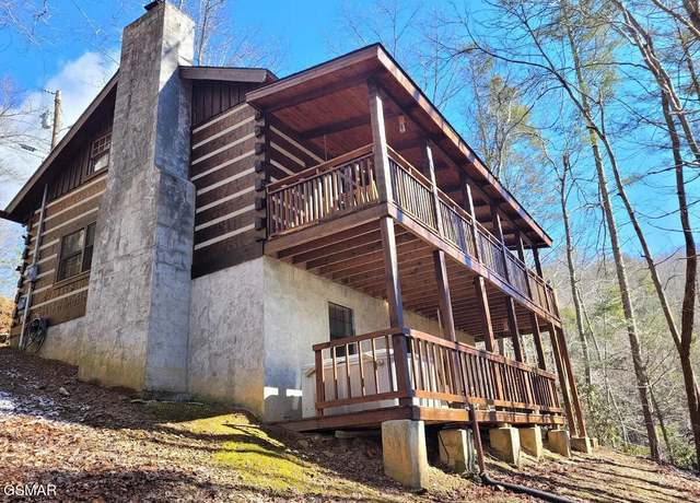 Property at 519 Picadilly Ln, Gatlinburg, TN 37738, 2 beds, 3 baths
