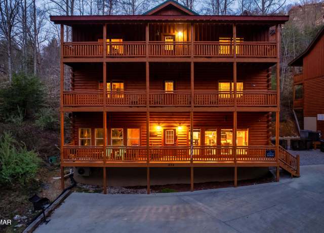 Property at 824 Rush Branch Rd, Pigeon Forge, TN 37863, 6 beds, 7 baths