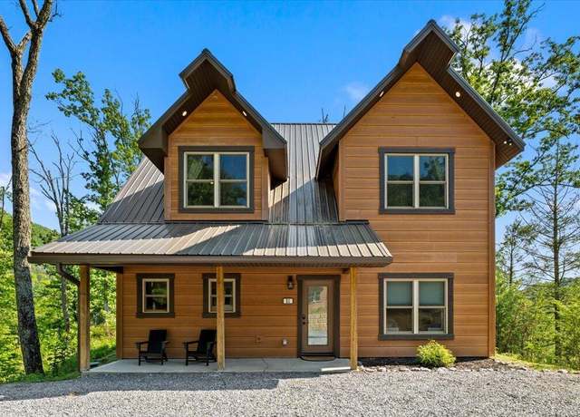 Property at 4228 Wears Valley Rd #31, Sevierville, TN 37862, 4 beds, 4 baths