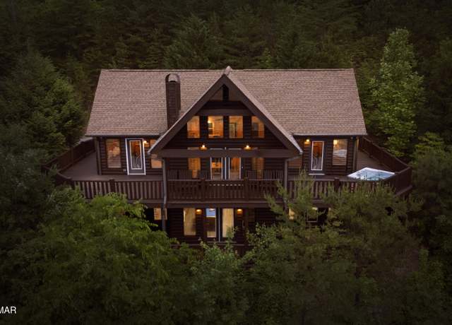 Property at 3935 Ravens Den Way Way, Sevierville, TN 37862, 4 beds, 4 baths