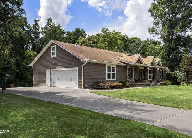 Property at 909 Claw Ln, Kodak, TN 37764, 3 beds, 3.5 baths