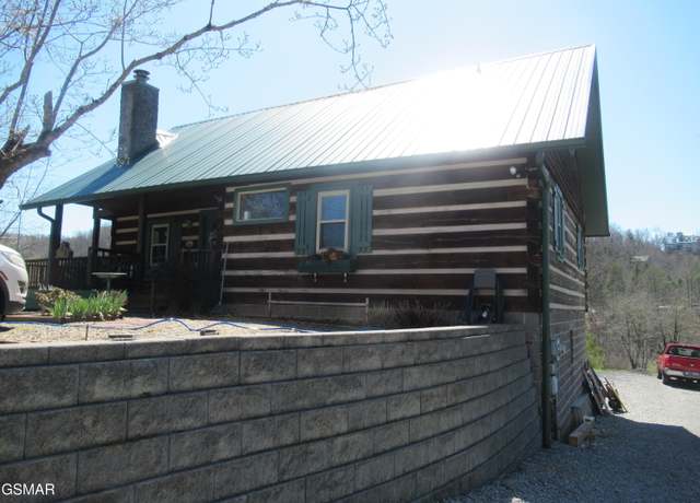 Property at 3002 Nellie Dr, Sevierville, TN 37876, 2 beds, 2 baths
