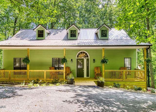 Property at 4070 Chamberlain Lane Ln, Sevierville, TN 37862, 2 beds, 2 baths