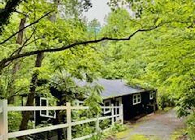 Property at 1137 Tanrac Trl, Gatlinburg, TN 37738, 4 beds, 3 baths