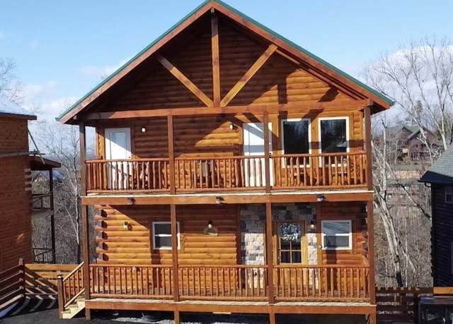 Property at 672 Stockton Dr, Sevierville, TN 37876, 3 beds, 3.5 baths
