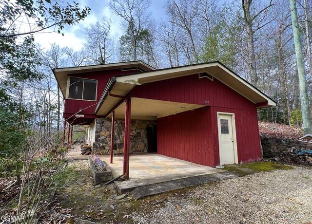 Property at 640 Tank Hill Rd, Gatlinburg, TN 37738, 3 beds, 2.5 baths
