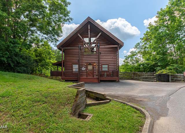 Property at 655 Stockton Dr, Sevierville, TN 37876, 3 beds, 4 baths