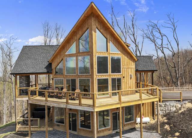 Property at 2241 Headrick Lead, Sevierville, TN 37862, 3 beds, 3.5 baths