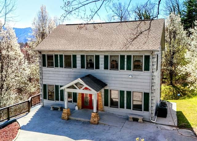 Property at 1141 Upper Alpine Way, Gatlinburg, TN 37738, 4 beds, 5 baths