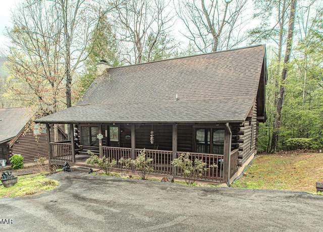 Property at 709 Golden Eagle Way, Pigeon Forge, TN 37863, 3 beds, 2 baths