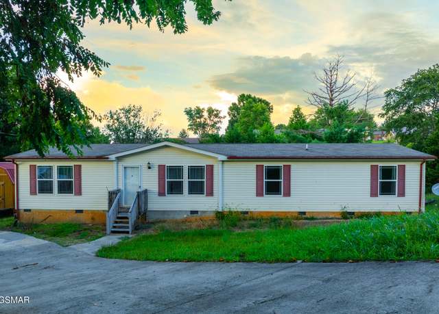 Property at 1431 E Church St, Greeneville, TN 37745, 4 beds, 2 baths