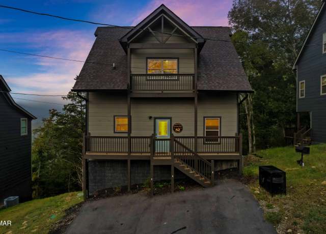 Property at 2125 Eagle Feather Dr, Sevierville, TN 37876, 3 beds, 3 baths