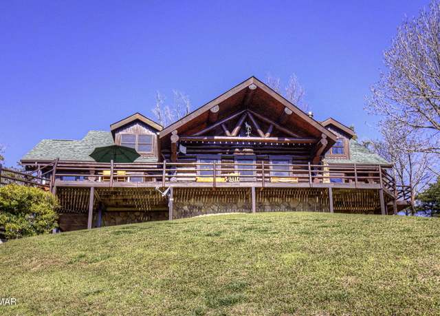 Property at 340 Lane Hollow Rd, Sevierville, TN 37876, 3 beds, 2.5 baths