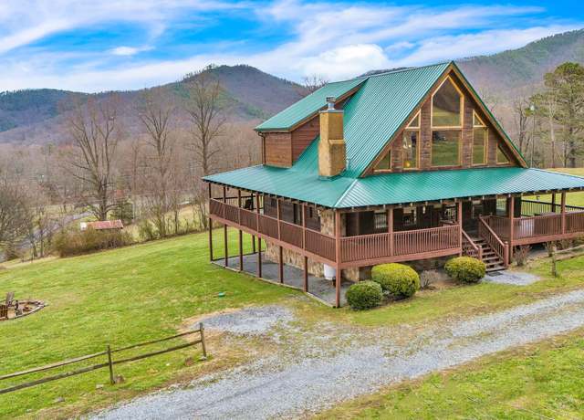 Property at 3214 Grinders Way, Sevierville, TN 37862, 3 beds, 3 baths