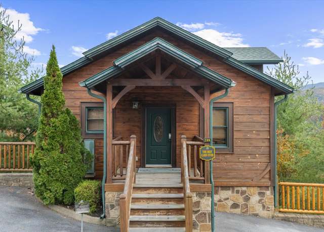Property at 746 Park Vista Way, Gatlinburg, TN 37738, 2 beds, 2 baths