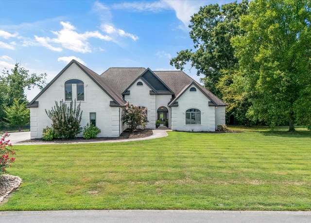 Property at 339 Riverdale Dr, Sevierville, TN 37862, 3 beds, 3.5 baths