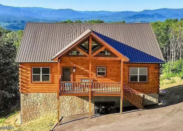 Property at 2013 Starr Crest Dr, Sevierville, TN 37876, 4 beds, 5 baths