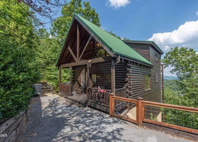 Property at 2251 Upper Middle Creek Rd #15, Sevierville, TN 37876, 4 beds, 3 baths