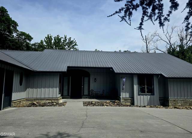 Property at 2257 Shinbone Road Rd, Sevierville, TN 37876, 3 beds, 3.5 baths