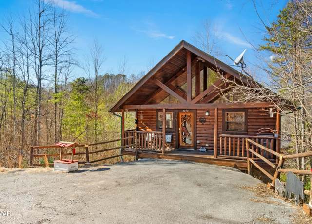 Property at 3290 Emerald Springs Loop, Sevierville, TN 37862, 1 bed, 1 bath