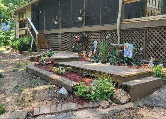 Property at 928 E Cross Rd, Dandridge, TN 37725, 3 beds, 2 baths