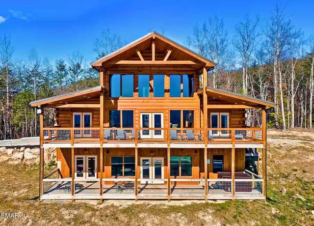 Property at 1010 Leslie Way, Sevierville, TN 37876, 3 beds, 4.5 baths