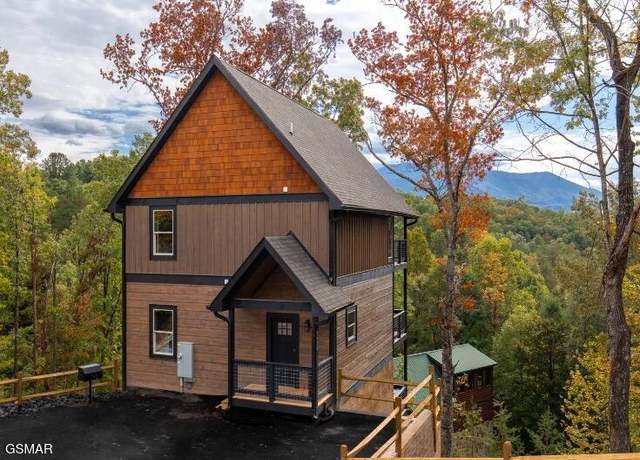 Property at 2434 Breezy Rd, Sevierville, TN 37876, 2 beds, 2.5 baths