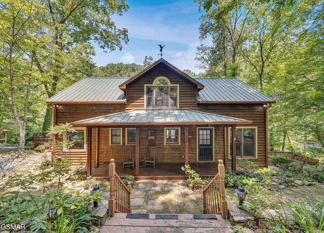 Property at 3541 Twin Pines Way, Sevierville, TN 37876, 4 beds, 4 baths
