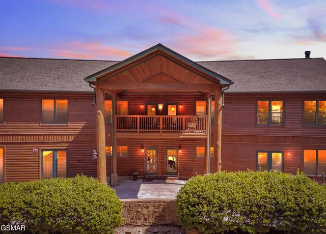Property at 365 Smoky View Rd, Gatlinburg, TN 37738, 8 beds, 9 baths