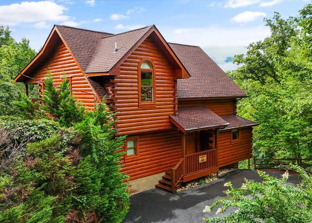 Property at 616 Deer Path Ln, Gatlinburg, TN 37738, 3 beds, 3 baths