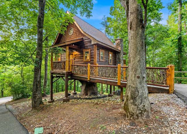 Property at 1922 Kinfolks Ridge Way, Sevierville, TN 37876, 1 bed, 1 bath