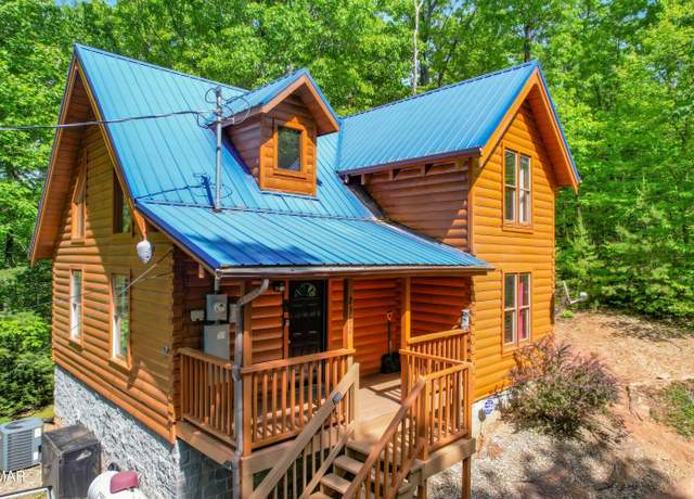 Property at 2302 E View Drive Dr, Sevierville, TN 37876, 2 beds, 2 baths