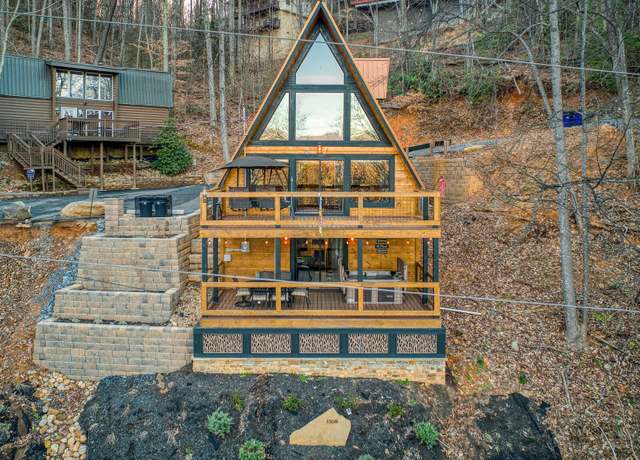 Property at 1508 Zurich Rd, Gatlinburg, TN 37738, 2 beds, 3 baths