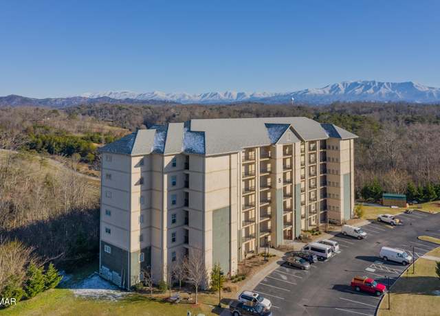 Property at 124 Plaza Dr #5305, Pigeon Forge, TN 37863, 1 bed, 1.5 baths