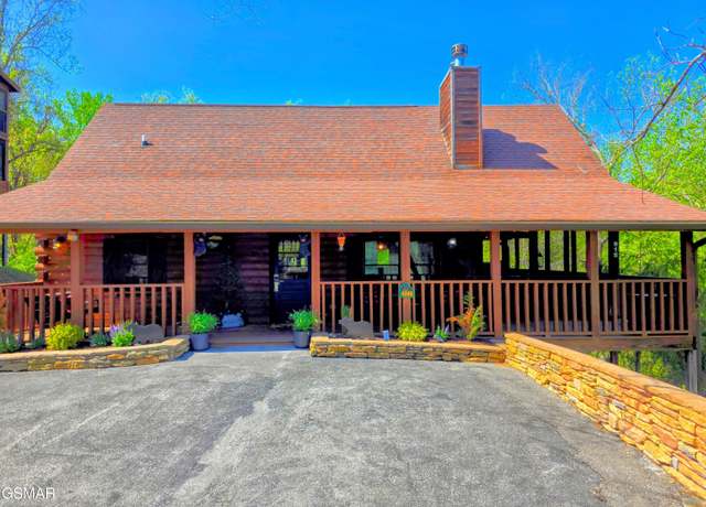 Property at 915 Deer Run Way, Sevierville, TN 37862, 3 beds, 3 baths