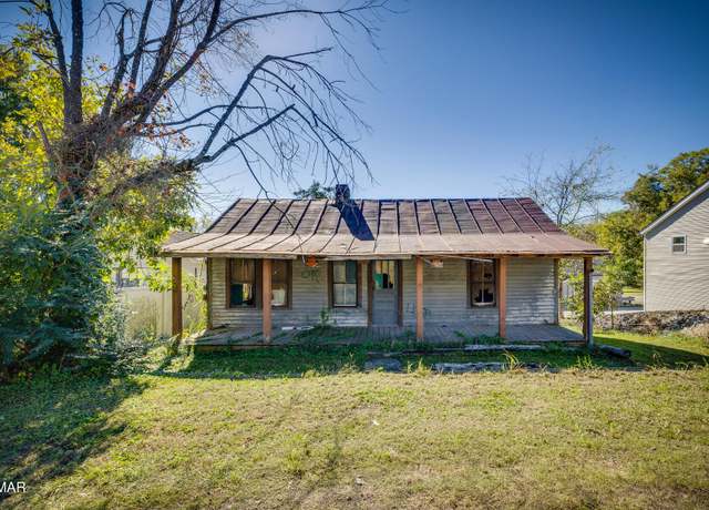 Property at 627 Paine St, Sevierville, TN 37862