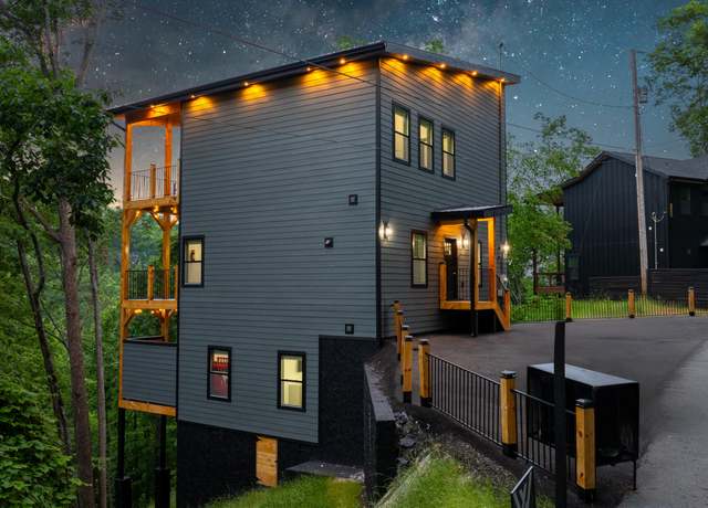 Property at 1349 N Baden Dr, Gatlinburg, TN 37738, 4 beds, 3.5 baths