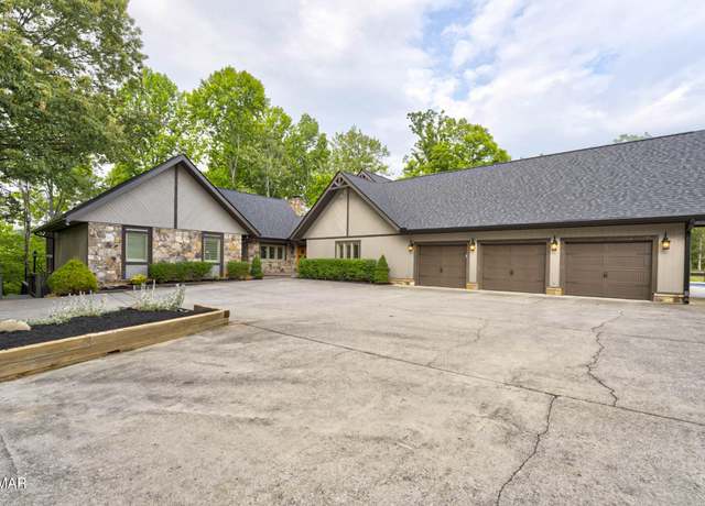 Property at 1121 Cummings Chapel Rd, Sevierville, TN 37862, 3 beds, 3.5 baths