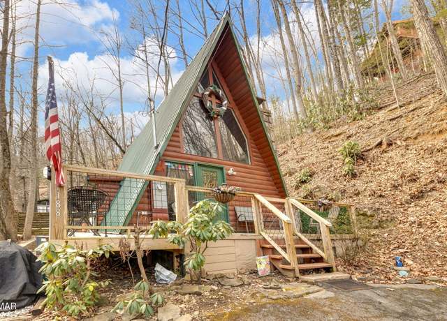 Property at 1188 Ski Mountain Rd, Gatlinburg, TN 37738, 2 beds, 1.5 baths
