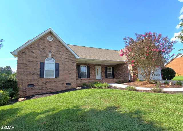 Property at 455 Lager Dr, Maryville, TN 37801, 3 beds, 2 baths