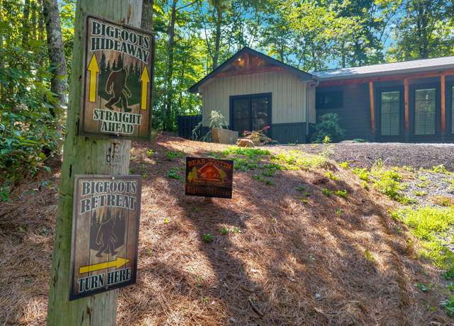 Property at 825 & 829 Willow Brook Way, Gatlinburg, TN 37738, 4 beds, 4.5 baths
