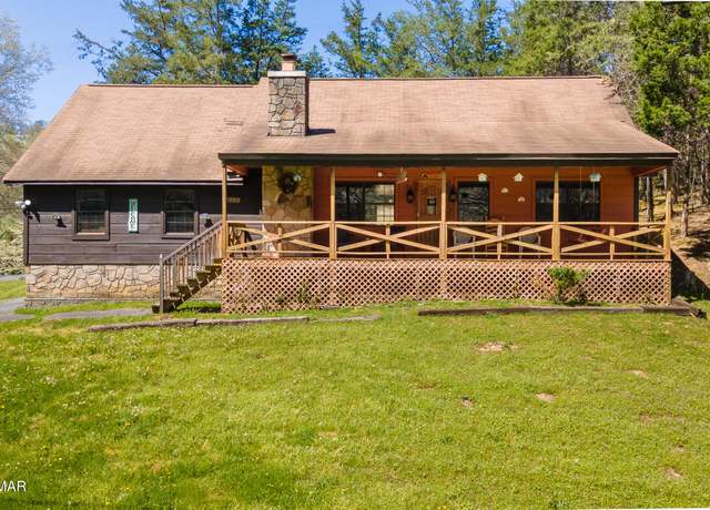 Property at 833 Union Hill Dr, Sevierville, TN 37876, 4 beds, 2 baths