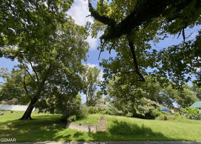 Property at 215 E 5th North St, Morristown, TN 37814